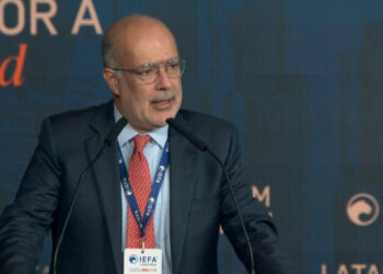 El FMI desplazó a Rodrigo Valdés de las negociaciones con la Argentina