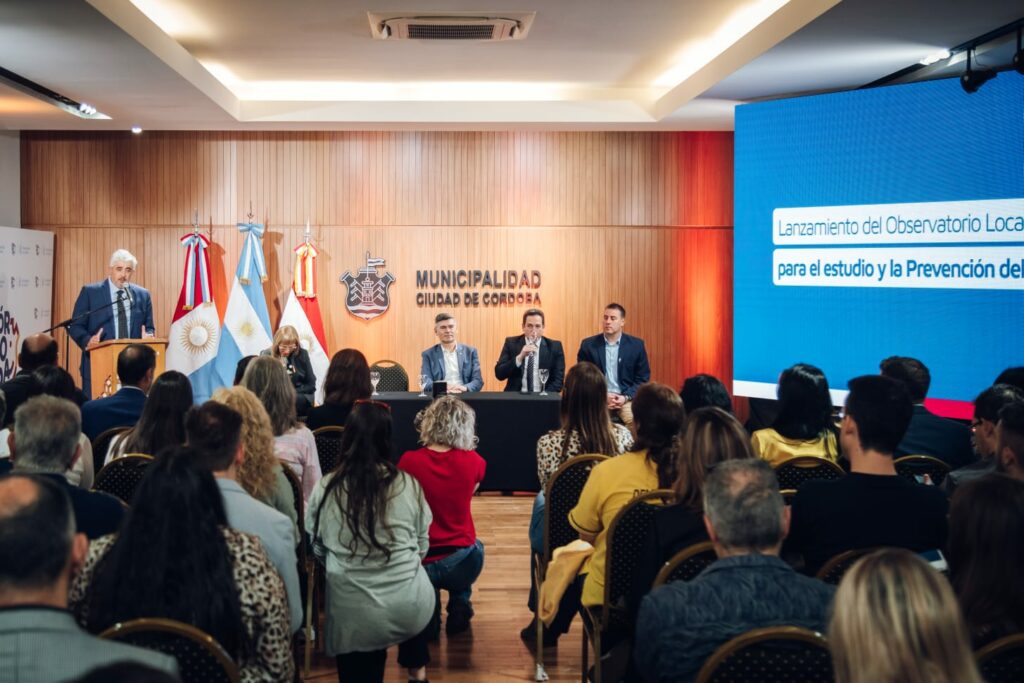 Habilitan una línea de atención profesional en salud mental y adicciones