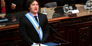 Milei: «Vetaremos todos los proyectos que atenten contra el déficit fiscal»
