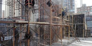 El empleo en negro crece un 56% más rápido y ya se registran 1,5 trabajadores en informales por cada formal