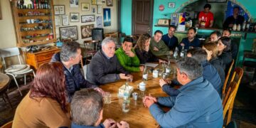 Incendios: la Provincia coordina con intendentes y jefes comunales acciones de remediación