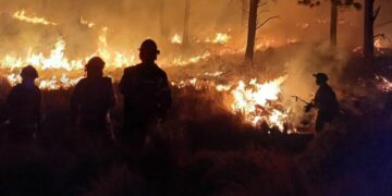Sexto día de combate contra el fuego: cuatro focos activos y un panorama complicado