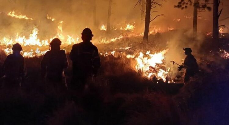 Sexto día de combate contra el fuego: cuatro focos activos y un panorama complicado