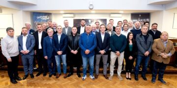Con el apoyo de Belgrano e Instituto, Tapia seguirá siendo el presidente de AFA