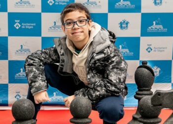 Faustino Oro ganó un torneo en España de manera invicta