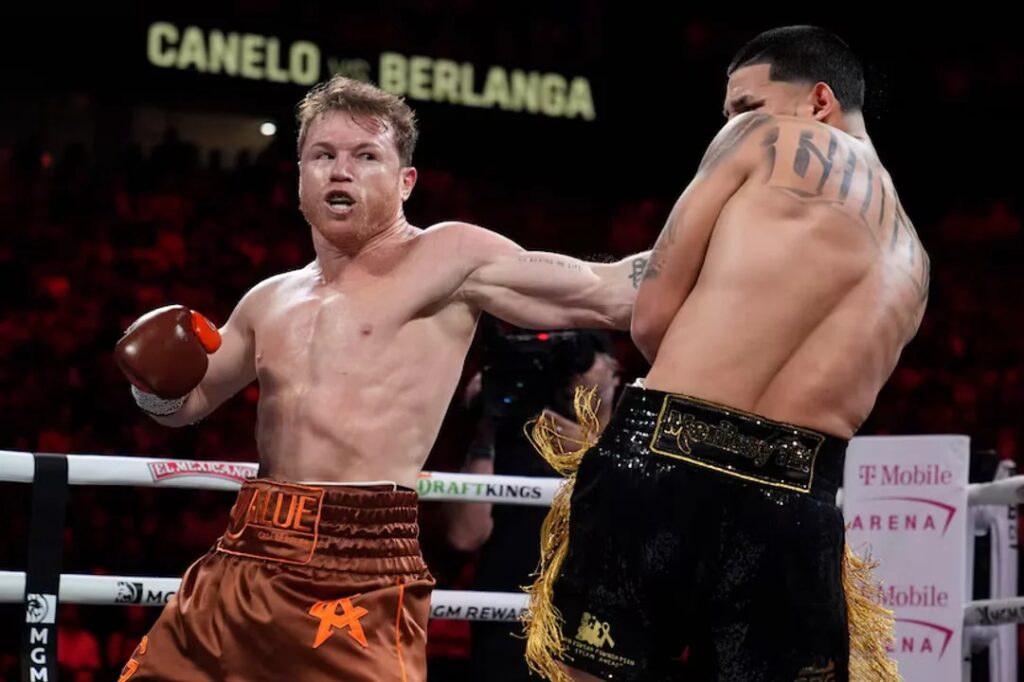 Canelo sigue siendo el rey