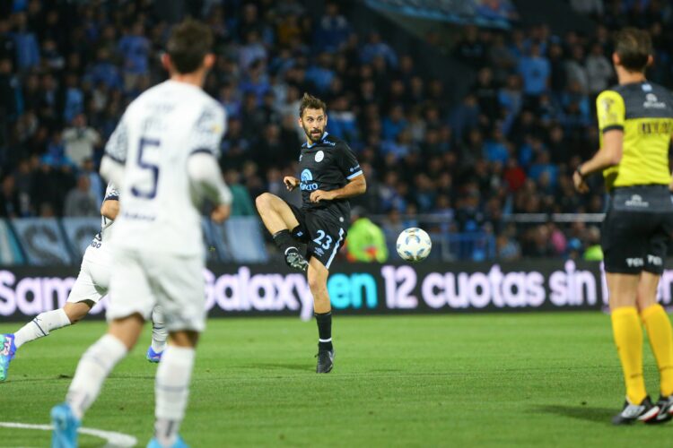 Belgrano igualó ante Independiente en el Gigante de Alberdi