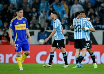 Boca cayó ante Racing en Avellaneda y quedó a seis puntos de Vélez