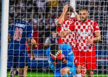 Gazzaniga pasó de héroe a villano en el debut del Girona