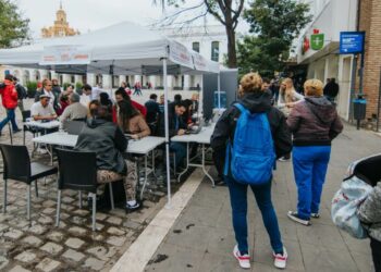 El Defensor del Pueblo acercará sus trámites a la Plaza San Martín
