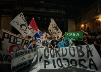 Miles de almas y una espera sin calma: Los Piojos, en el corazón de los cordobeses