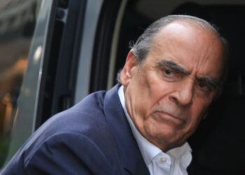 Internaron al jefe de Gabinete, Guillermo Francos, por un cuadro gastrointestinal agudo