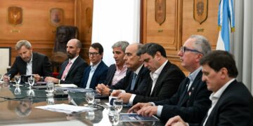 Los gobernadores se plantan ante el reclamo de ahondar el ajuste