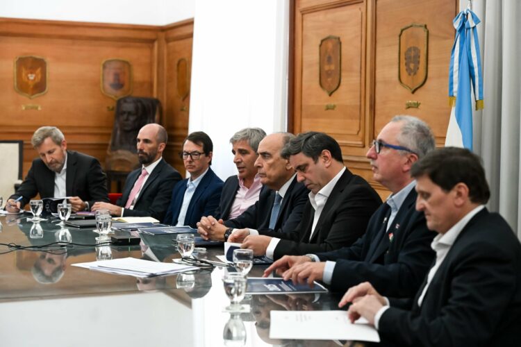 Presupuesto: los gobernadores buscan reunirse con Francos