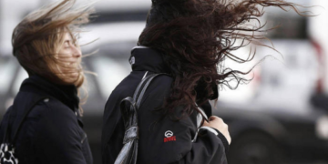 Giro en el clima: tras el calor, persisten los vientos en Córdoba pero no por muchos días