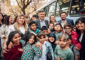 Nueva edición del programa Línea E: estudiantes recorrerán diversos espacios de la ciudad