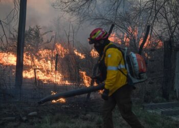 Se logró contener el incendio en La Calera pero advierten por faltas de lluvias y sequía