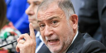 Juez: «Lo que está pasando en la Policía es un papelón»