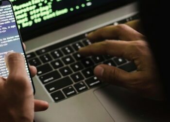 Desarticularon una red de criptoestafadores que robó más de $ 50 millones a una empresa de Córdoba