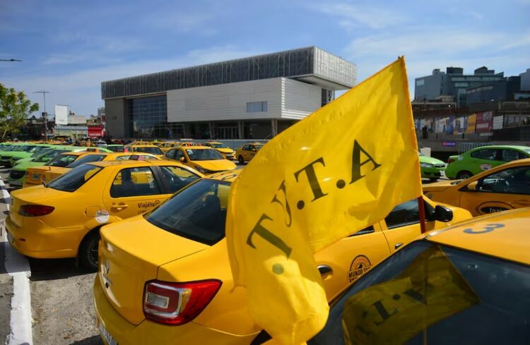 Disturbios por la marcha de taxistas en Córdoba