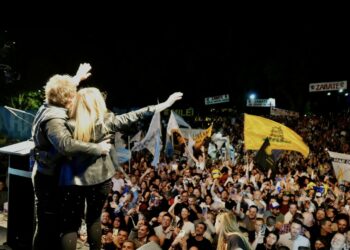 Milei relanzó su gestión con un acto de campaña en Caba