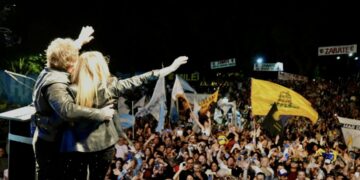 Milei relanzó su gestión con un acto de campaña en Caba