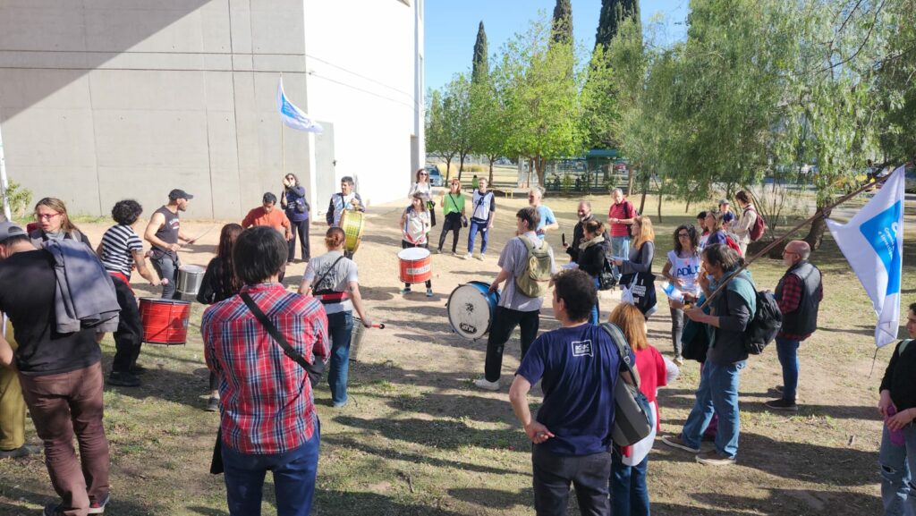 UNC: el 85% de los docentes, por debajo de la línea de pobreza