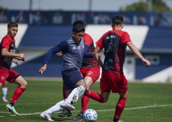 Talleres goleó a Argentino Peñarol