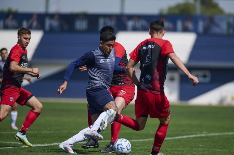 Talleres goleó a Argentino Peñarol