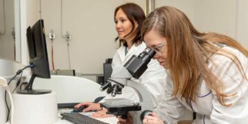 Desarrollan un recubrimiento antimicrobiano a base de oro