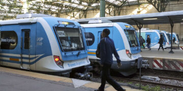 Disuelven el Instituto Argentino de Transporte y despiden a unos 1.400 empleados