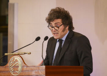 Pese a la masiva movilización, Milei vetó la ley de Financiamiento Universitario