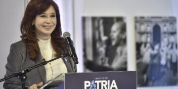 Cristina Kirchner presentó la lista «Primero La Patria» para competir por la presidencia del PJ