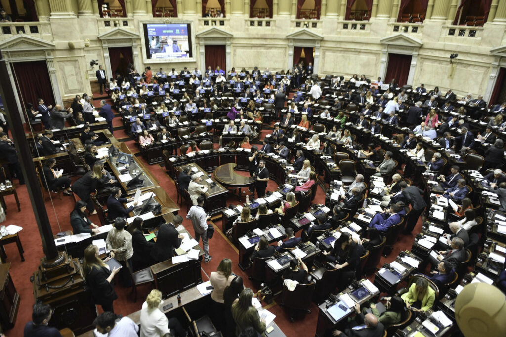 Diputados debatirá este miércoles la reforma de la ley de DNU para intentar limitar a Milei