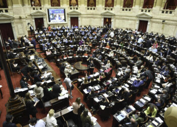 Diputados debatirá este miércoles la reforma de la ley de DNU para intentar limitar a Milei