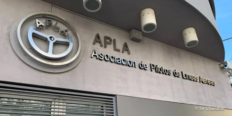 APLA anticipó que iniciará acciones legales contra la asamblea de Aerolíneas Argentinas