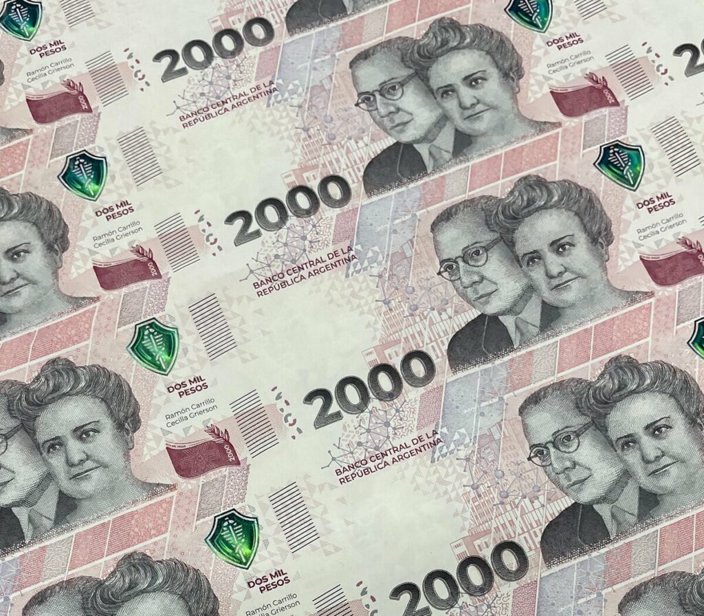 El Gobierno suspendió la emisión de los billetes de $2000 El Gobierno suspendió la emisión de los billetes de $2000