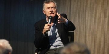 Macri diserta en esta capital ante el “círculo rojo”