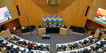 Legislatura de Córdoba: el oficialismo consiguió aprobar la adhesión de la provincia al Rigi