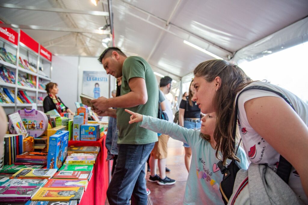 Comienza el primer día de la Feria del Libro