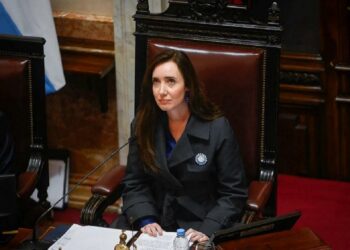 Victoria Villarruel se reunirá con el papa Francisco