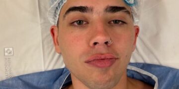 Luck Ra fue internado de urgencia y se mostró en fotos: «Ando acá encerrado»