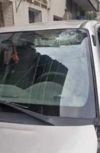 Discutió con otro conductor, le arrojó un matafuegos y terminó detenido