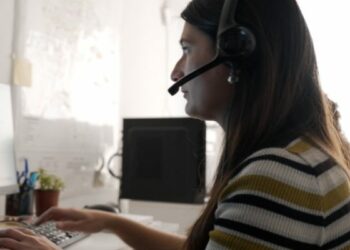 En su primer mes, la línea telefónica de salud mental y adicciones atendió 650 llamados