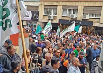 Suoem realizó asambleas en la Municipalidad en reclamo por los salarios