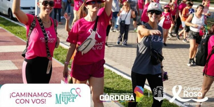 Caminata rosa: Córdoba realizará el lazo humano más grande del país