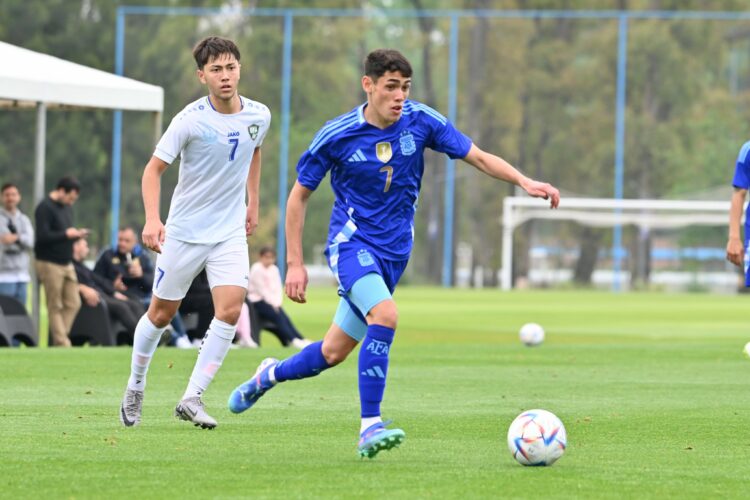 Argentina empató ante Uzbekistán