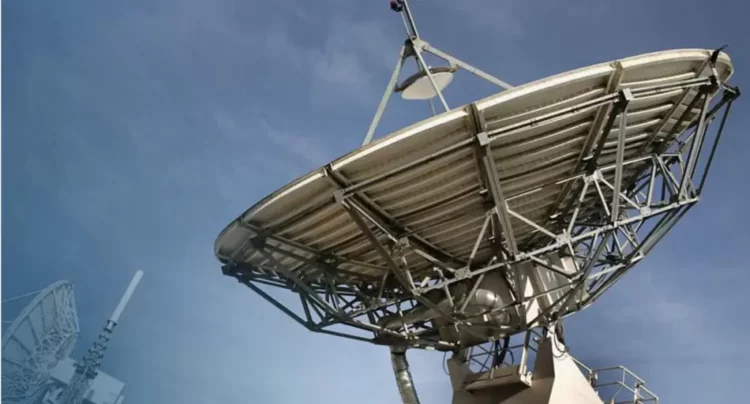 El Gobierno anunció la privatización de los megahertz de Arsat y ENACOM