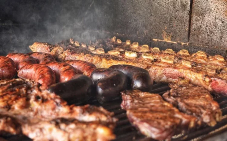 Adiós al asado: el 70% dice que debió restringirlo en medio de la pérdida de poder adquisitivo