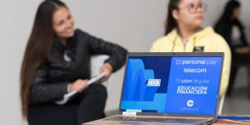 Telecom Argentina lanza su programa «Saber de Guita» para promover la educación financiera